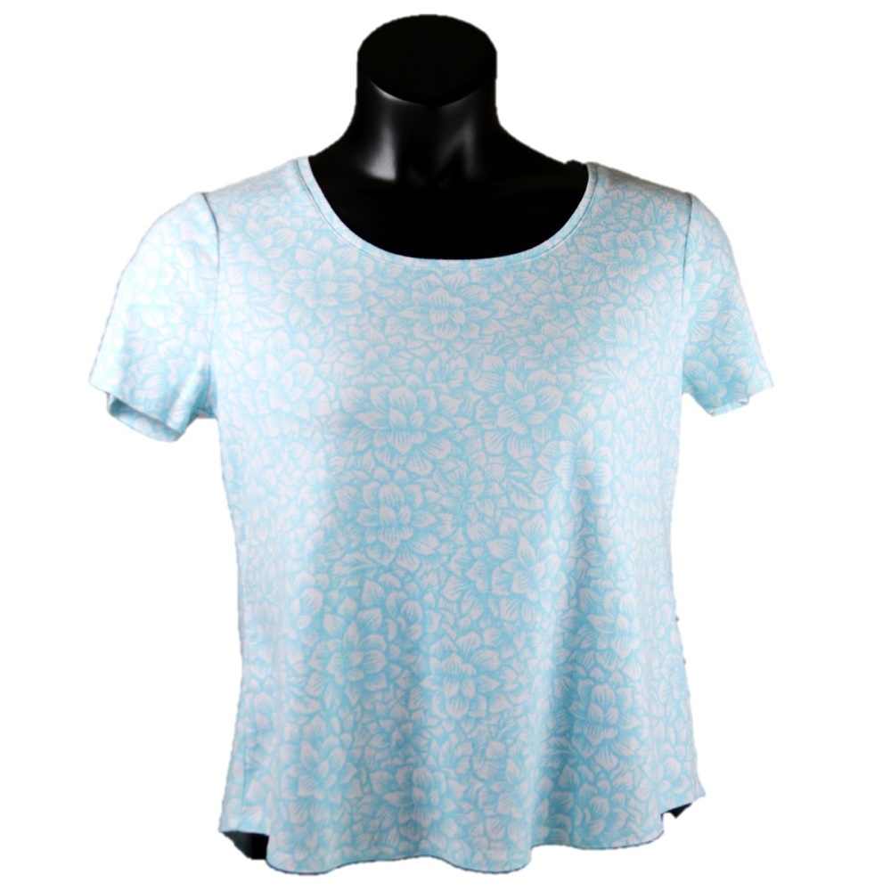 CHICOS Size 2 Large Ultimate Tee Blouse [Like New]